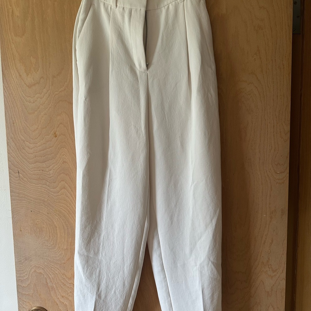 Wilfred White Elastic-Waist Pleated Trousers